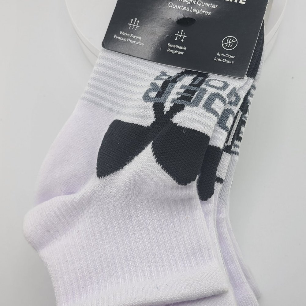 Under Armour Boys' Essential Quarter Socks - 6 Pack